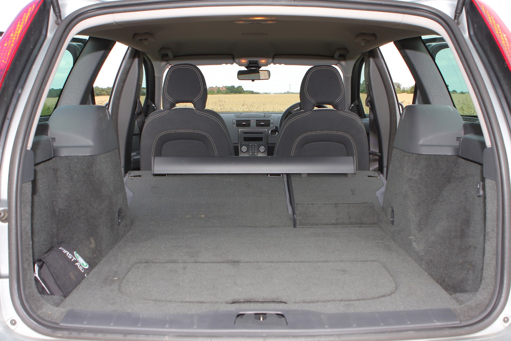 Volvo V50 Estate (2004 2012) Features, Equipment and Accessories