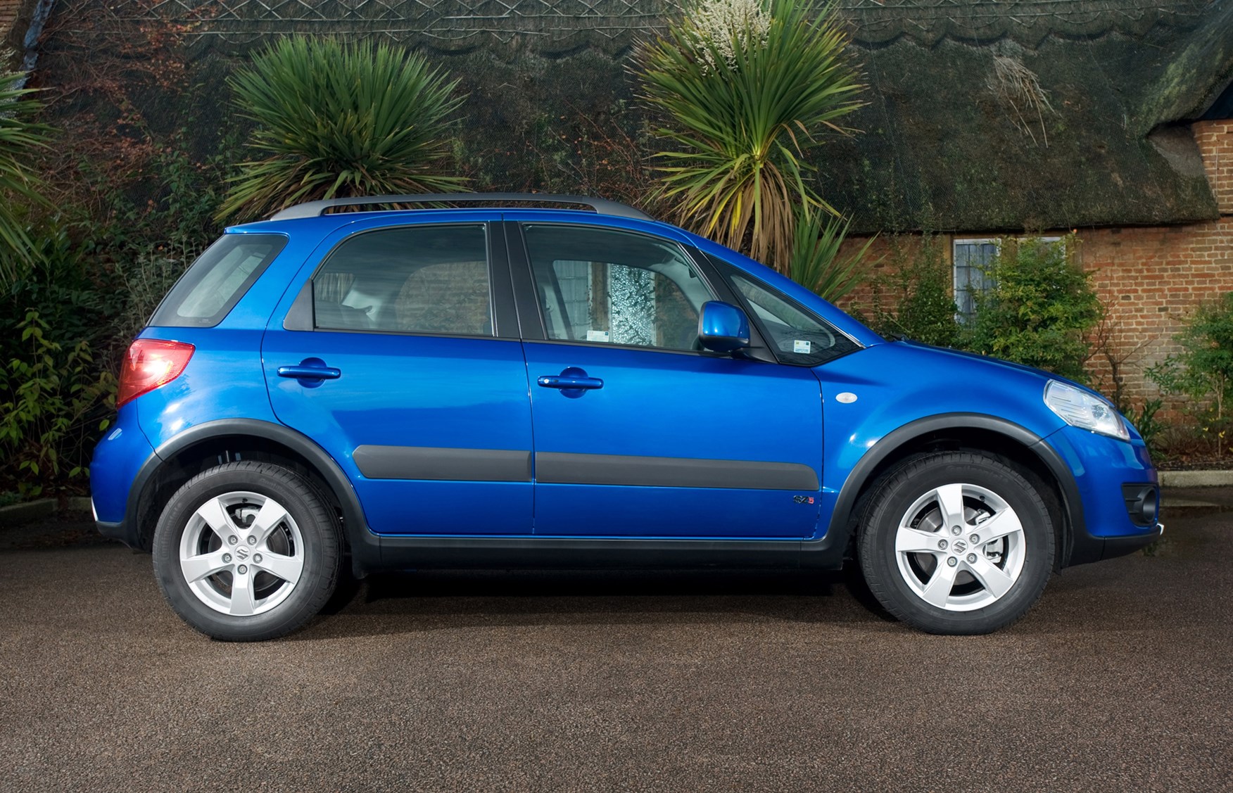 Suzuki sx4 hatchback