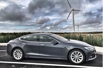 Tesla Model S 2019