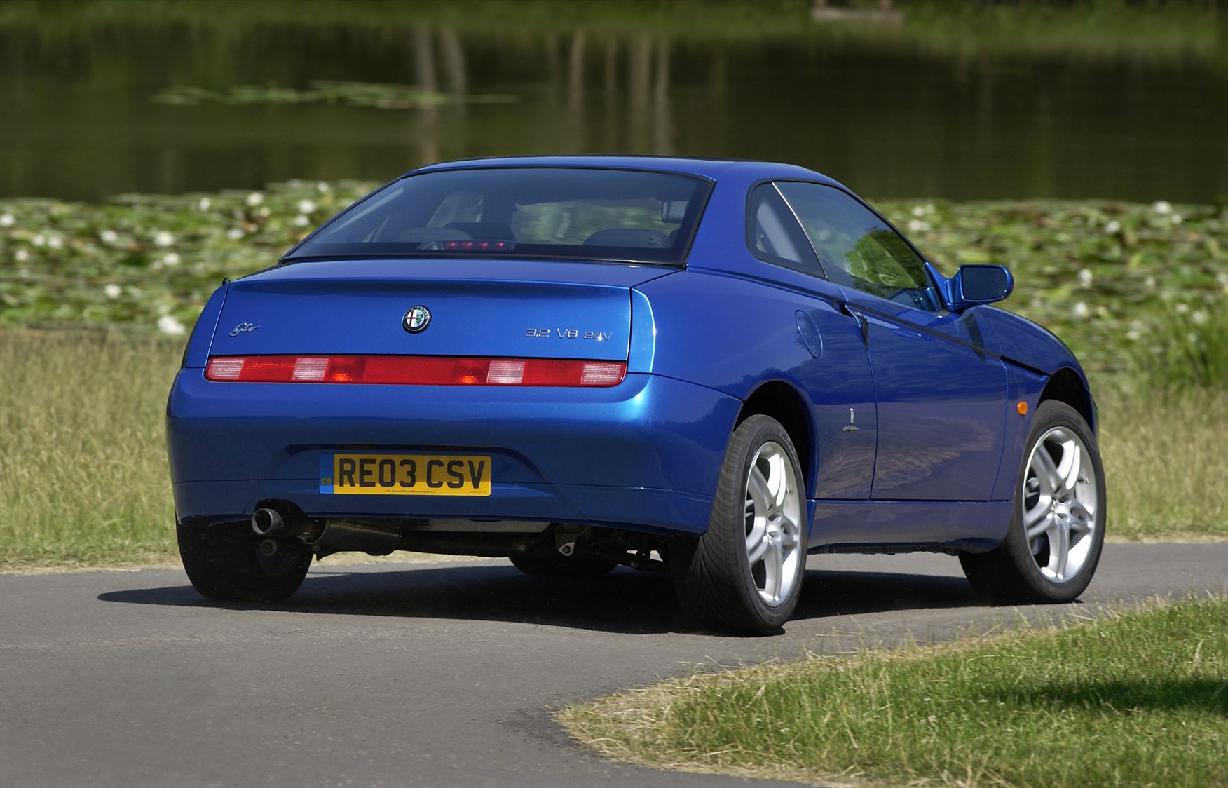Alfa Romeo Gtv Coupe 1996 2004 Photos Parkers