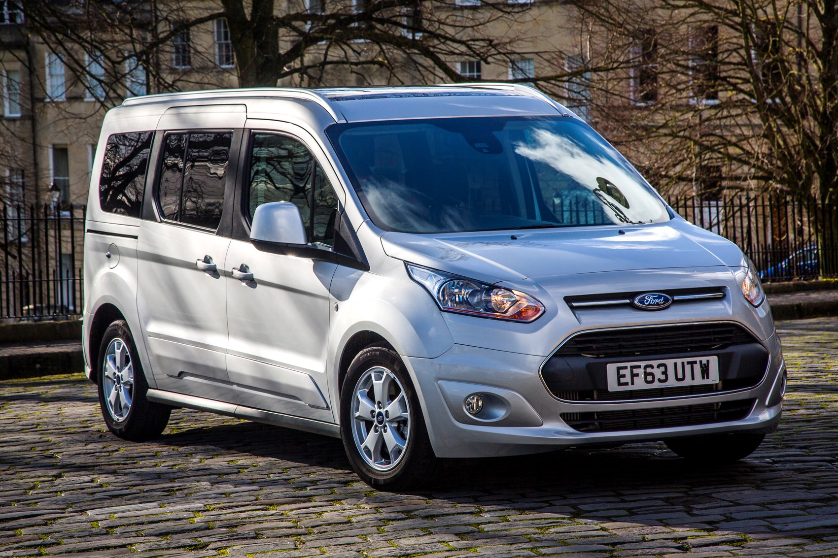 Ford Grand Tourneo Connect Estate (2013 - ) Photos | Parkers