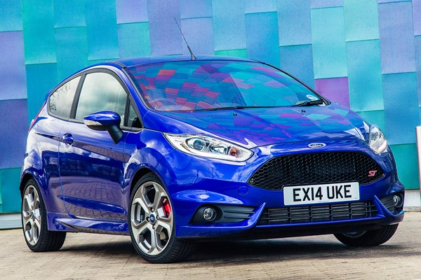 Ford Fiesta St Review 2017 Parkers Ford Fiesta St 12 17 Rated 4 5 Out Of
