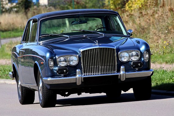 Bentley Corniche Convertible 2d specs & dimensions | Parkers