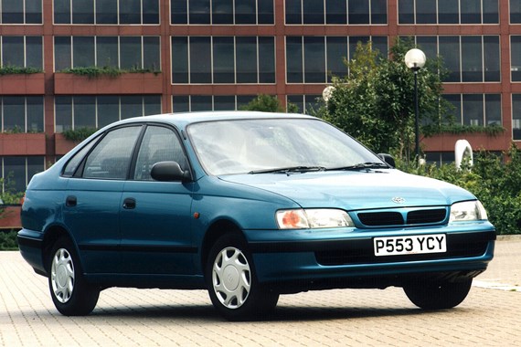 Toyota Carina E Hatchback 1.6 GLi 5d specs & dimensions | Parkers