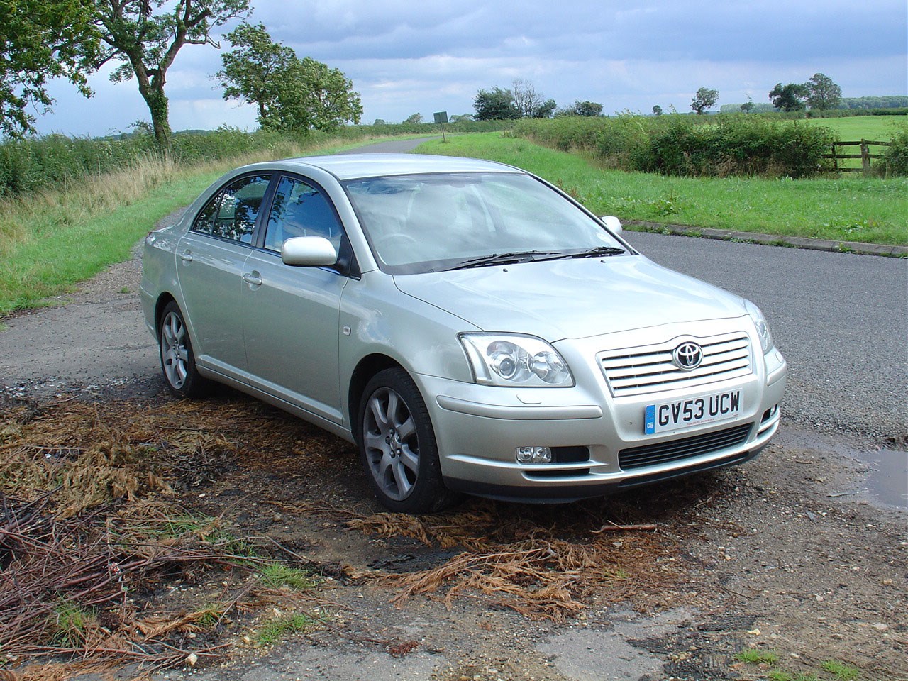 Как буксировать тойота авенсис 2008