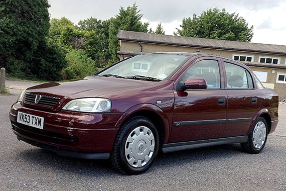 Vauxhall Astra Saloon (98-04)