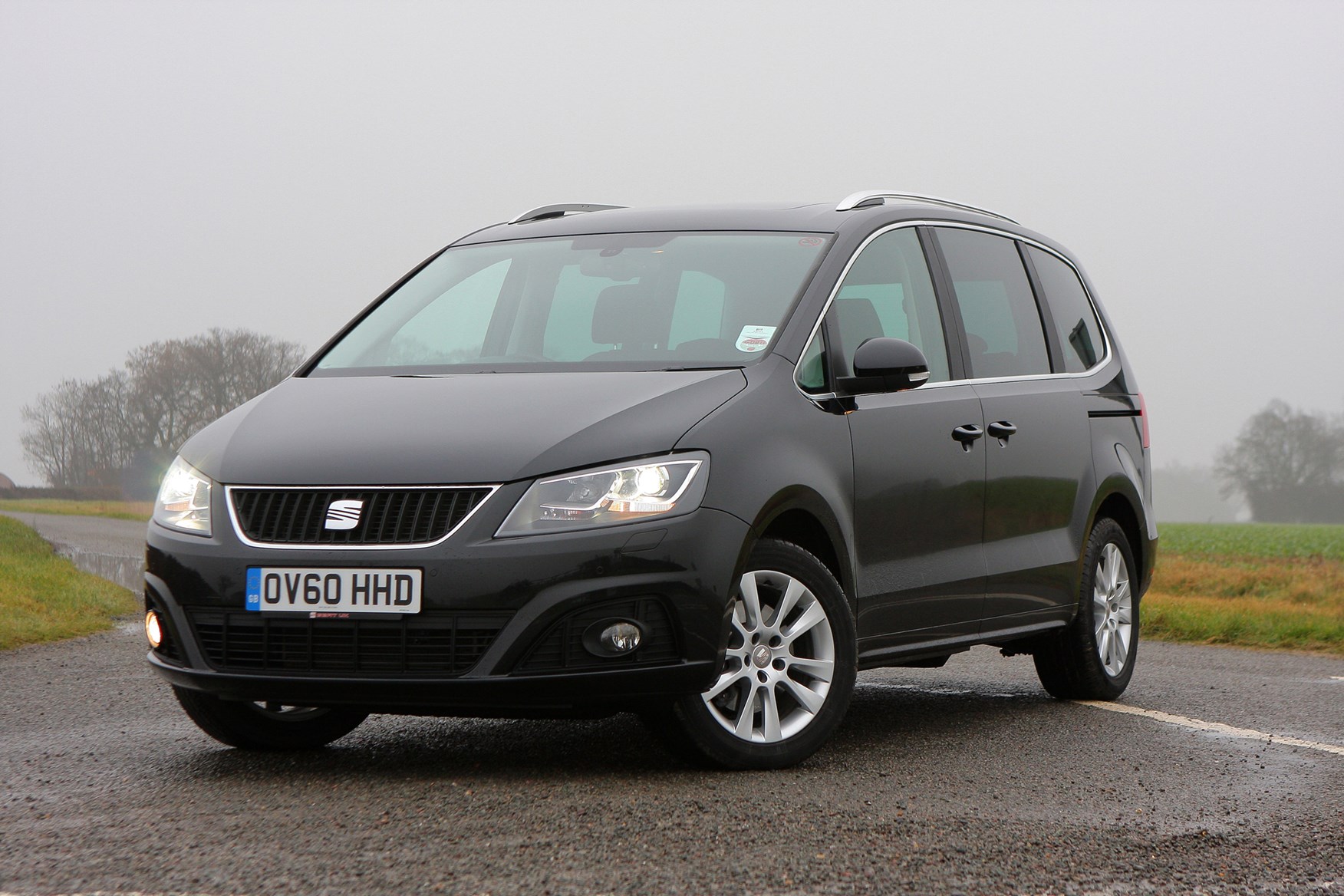 Фото seat alhambra