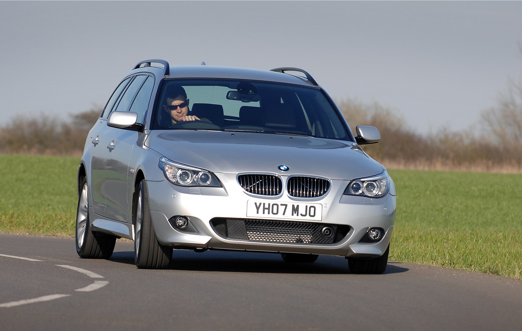 BMW 5-Series Touring Review (2003 - 2010) | Parkers BMW 5-Series Touring Review (2003 - 2010) | Parkers
