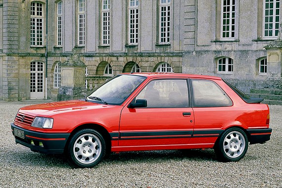 Peugeot 309 Hatchback 1.9 GTi 3d specs & dimensions | Parkers