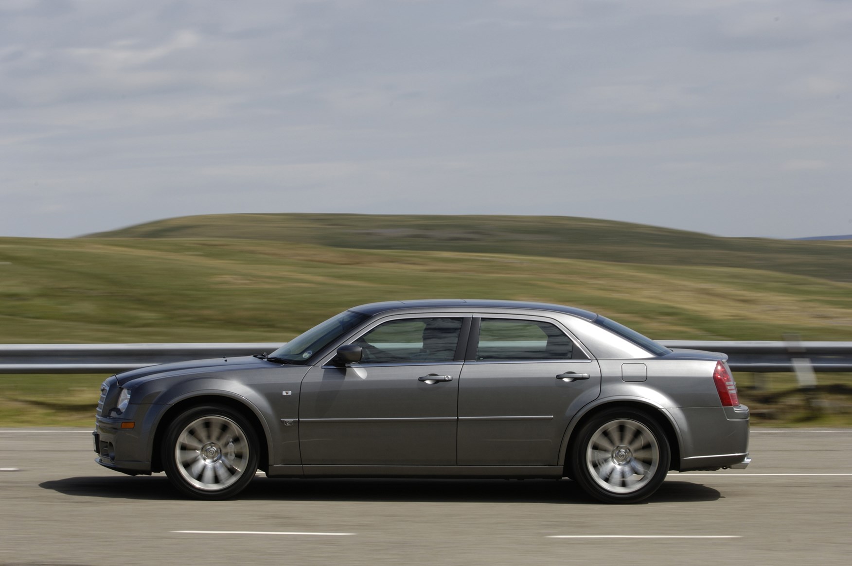 Chrysler 300c Srt8 Wagon For Sale Chrysler 300C SRT-8 (2006 - 2010) Photos | Parkers