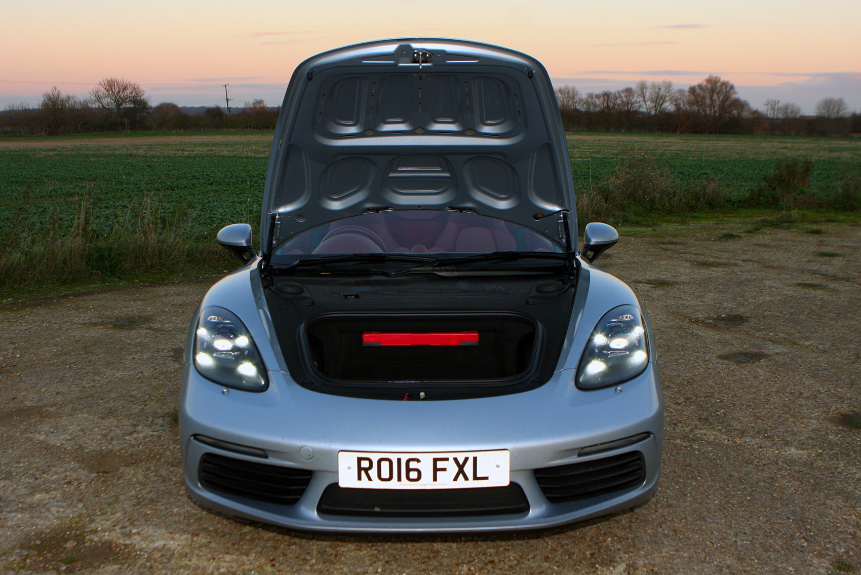 Porsche 718 Boxster Convertible (2016 ) Photos Parkers