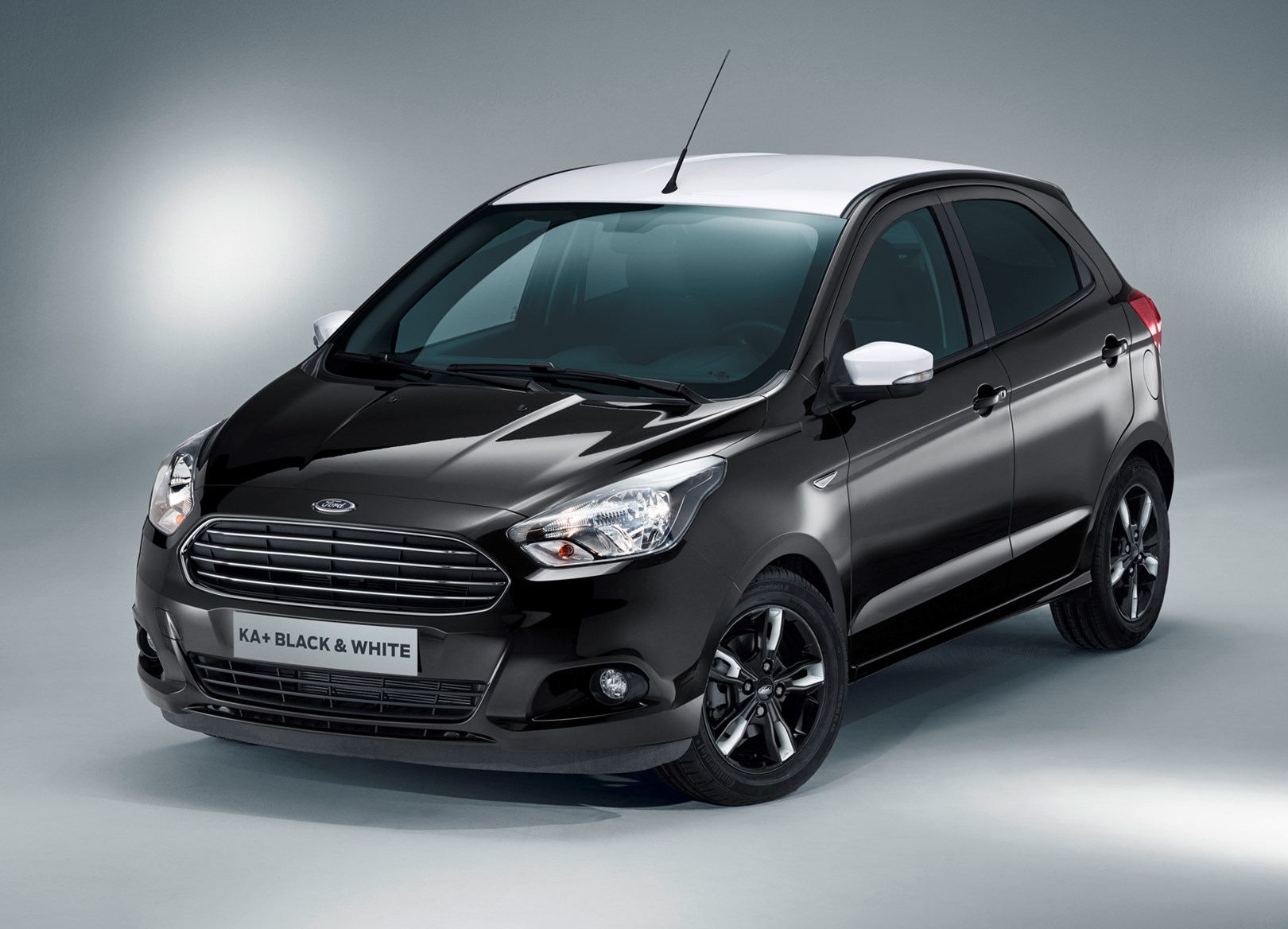 Ford Ka Plus (2016 ) Photos Parkers