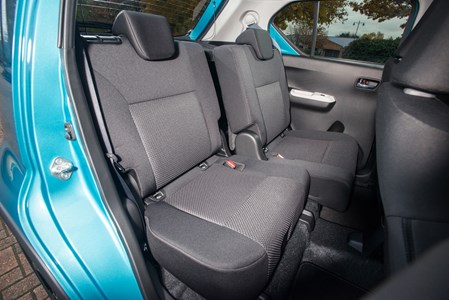 suzuki ignis isofix