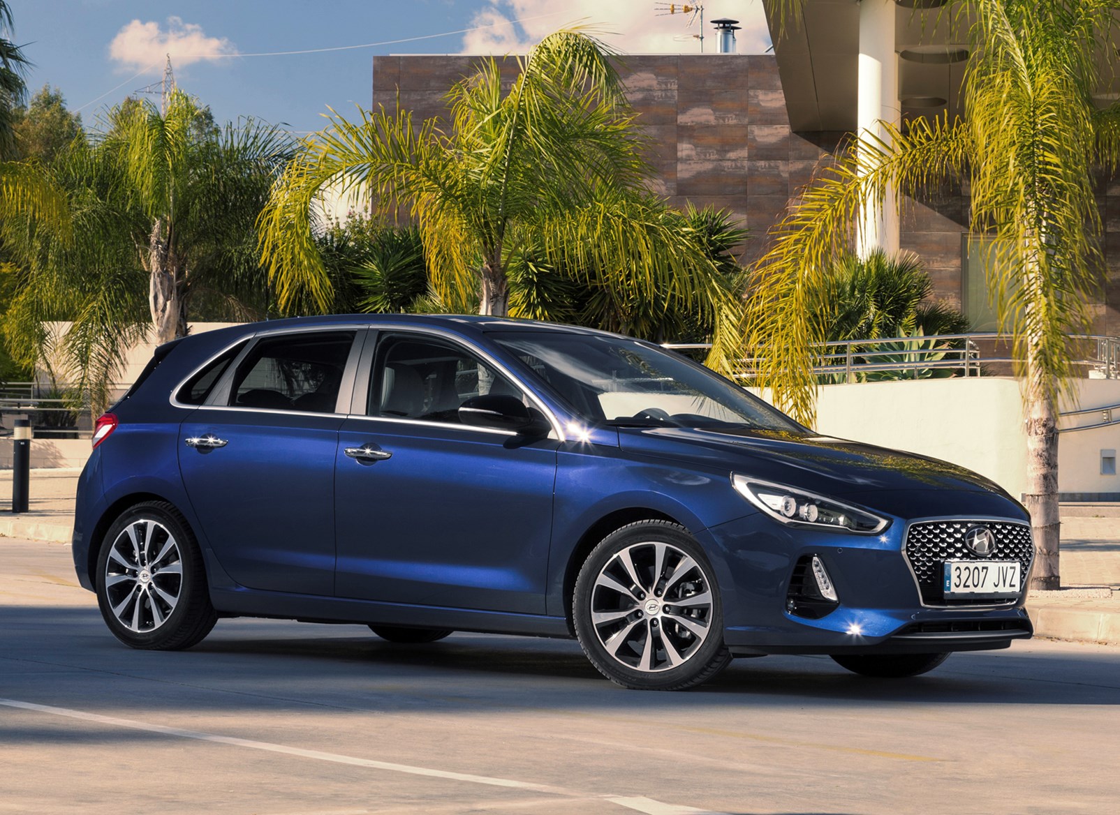 Hyundai i30 Hatchback (2017 - ) Photos | Parkers
