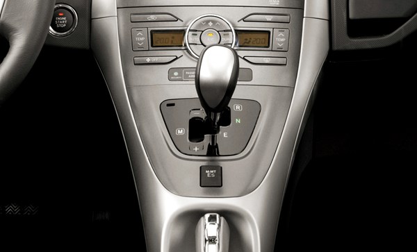 Toyota Auris Interior Design Parkers