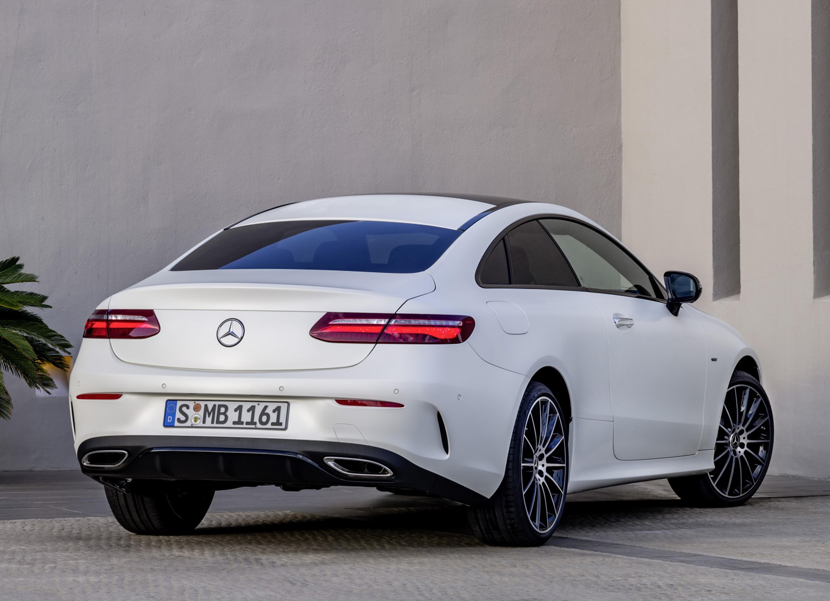 Mercedes Benz E Cl Coupé 2017 Photos Parkers Mercedes Benz 2017 E Cl Coupe Static Exterior