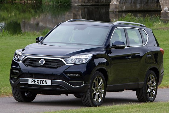 SsangYong Rexton SUV ELX Auto 5d Specs Dimensions Parkers