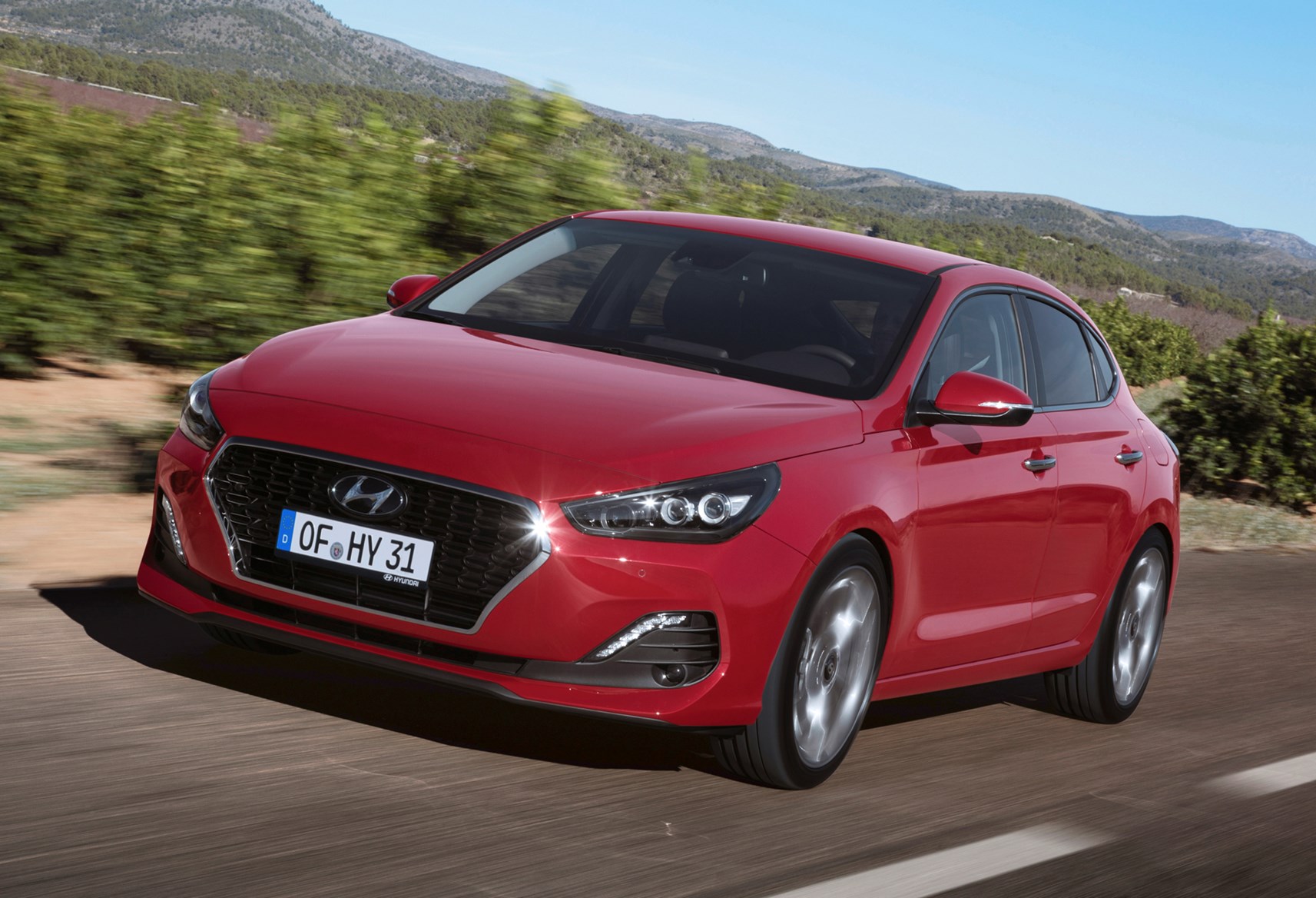 Hyundai i30 Fastback (2018 - ) Photos | Parkers