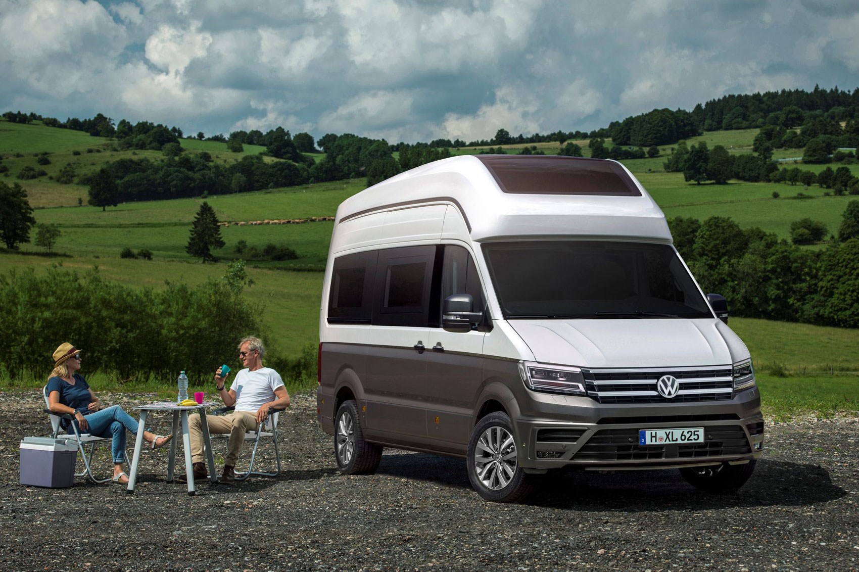 Vw California Xxl A New Crafter Based Motorhome Concept Parkers My