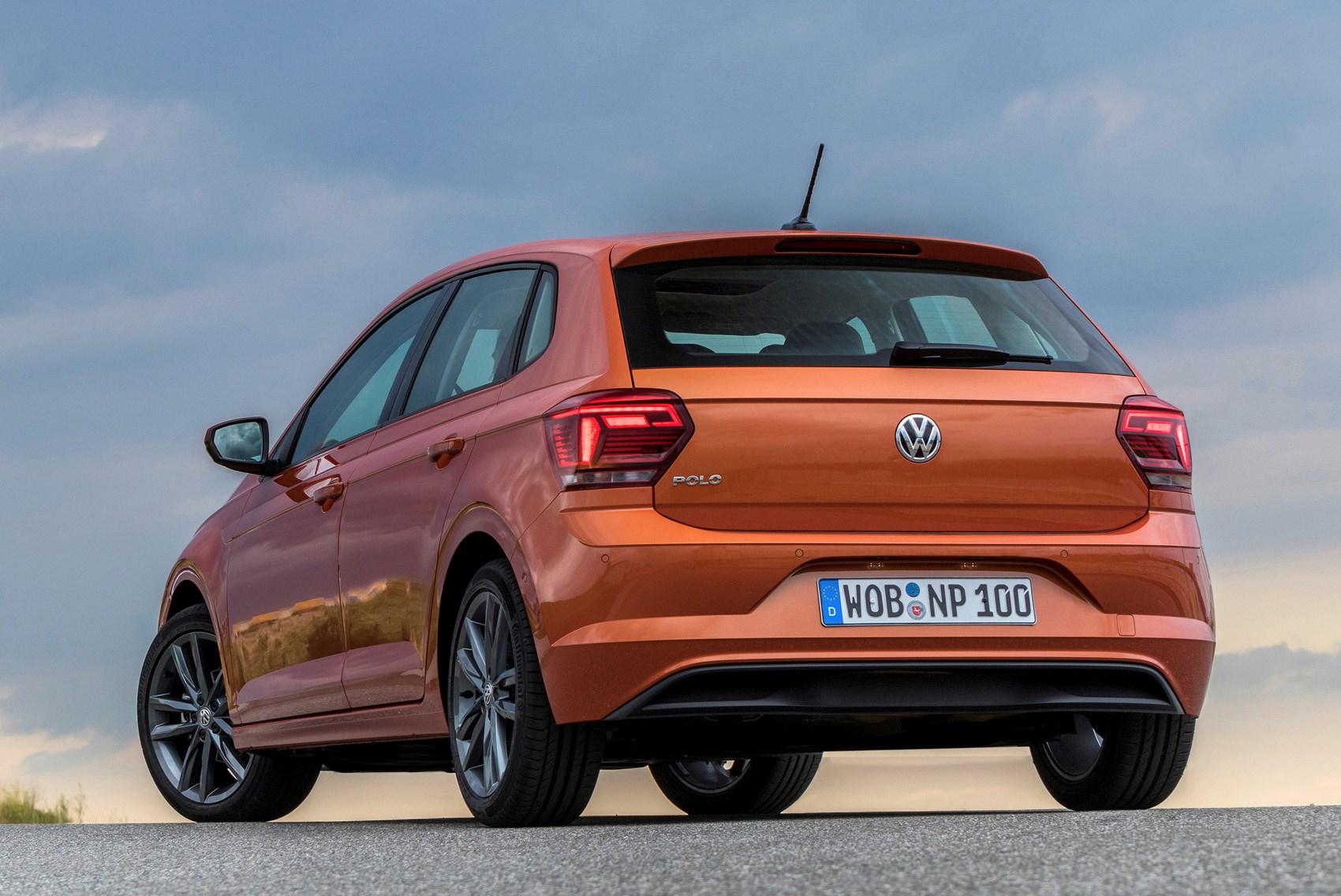 Volkswagen Polo Hatchback (2017 ) Photos Parkers