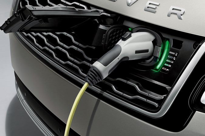 2018 Range Rover P400e charging port