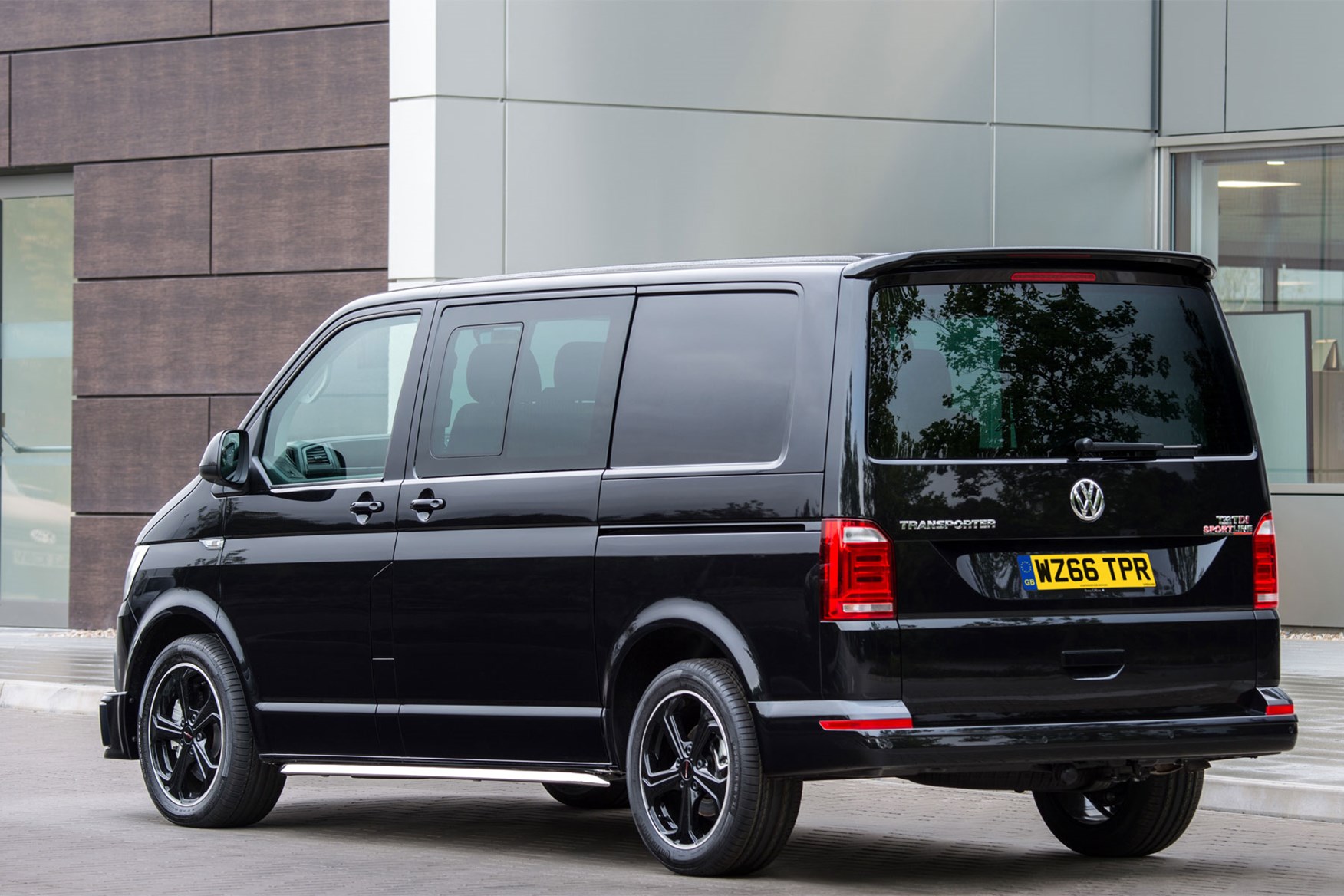 Best medium vans 2018 Parkers