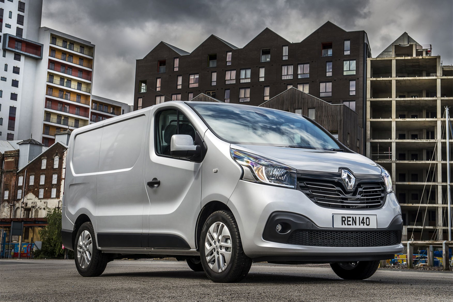 renault trafic sport