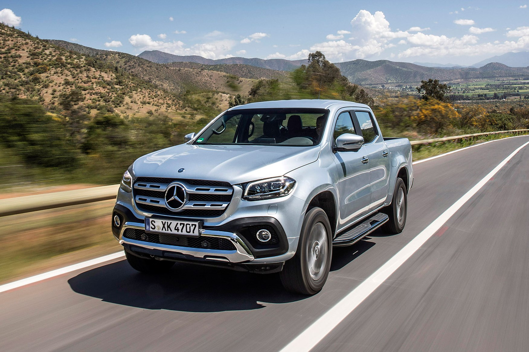 Mercedes-Benz X-Class full review on Parkers Vans - on the road