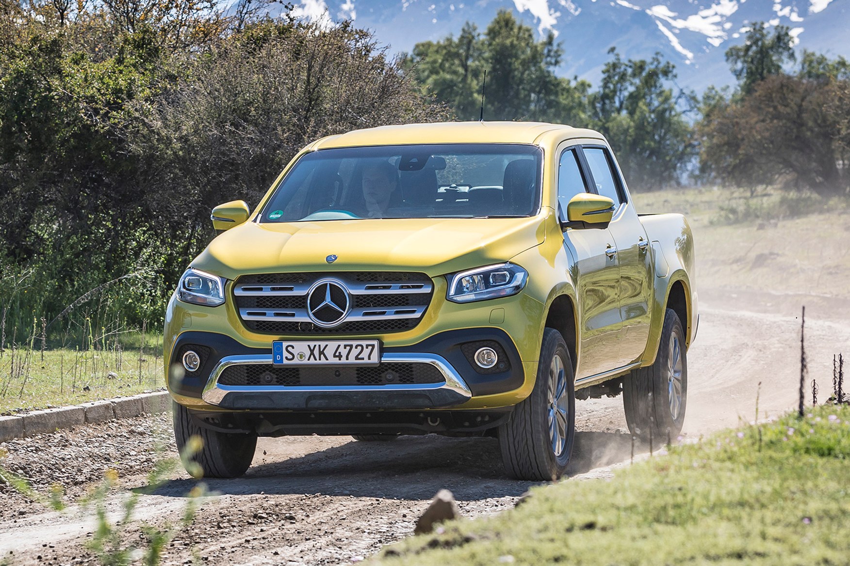 Mercedes-Benz X-Class full review on Parkers Vans - off road