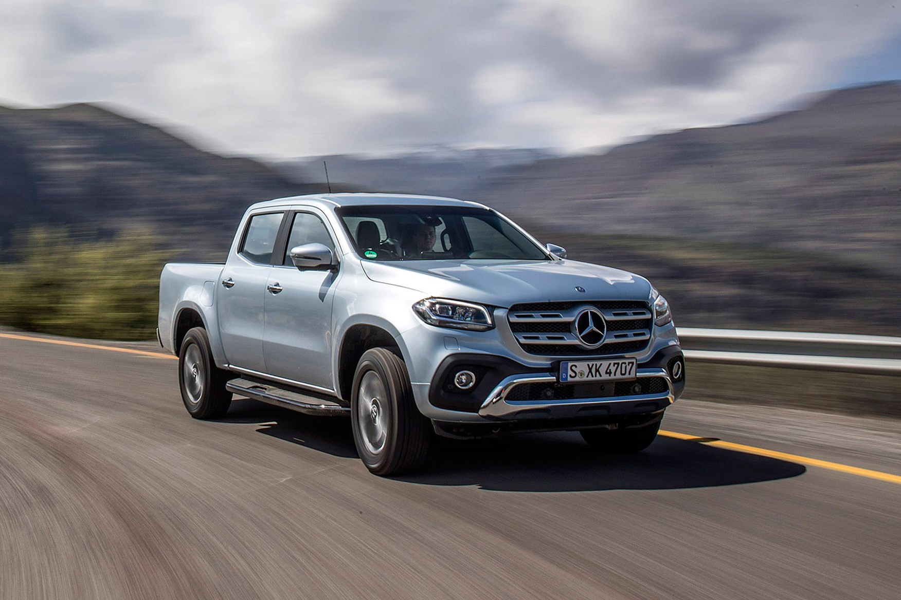 Mercedes-Benz X-Class full review on Parkers Vans - driving experience