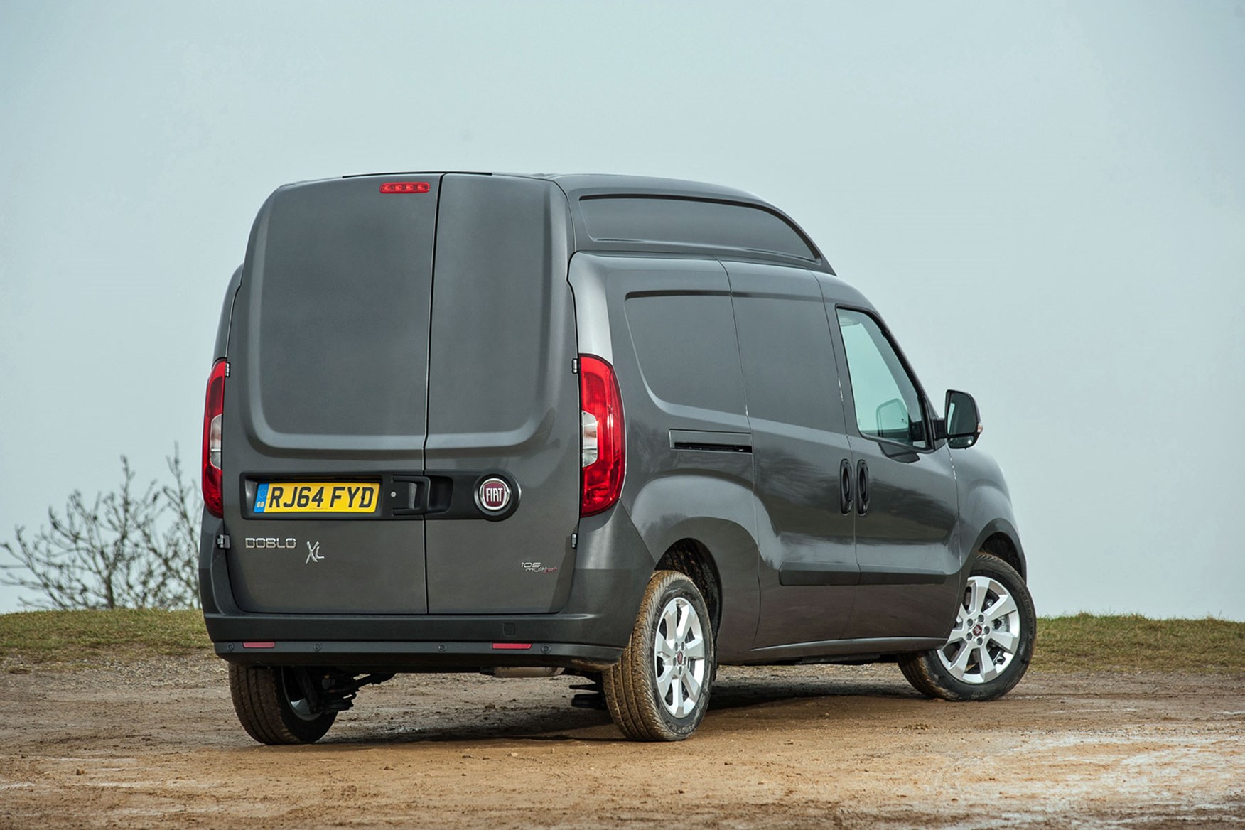 Fiat Doblo Cargo van review (2020) | Parkers