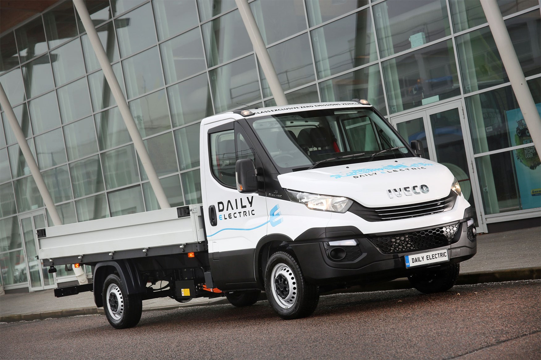 Iveco Daily review (2021) | Parkers