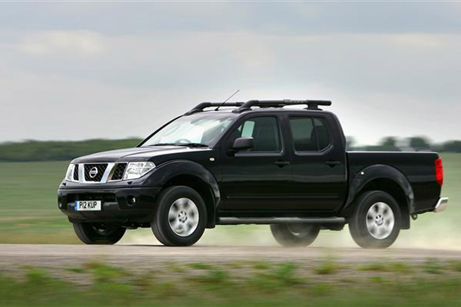 Nissan Navara Pickup Review 2005 2015 Parkers