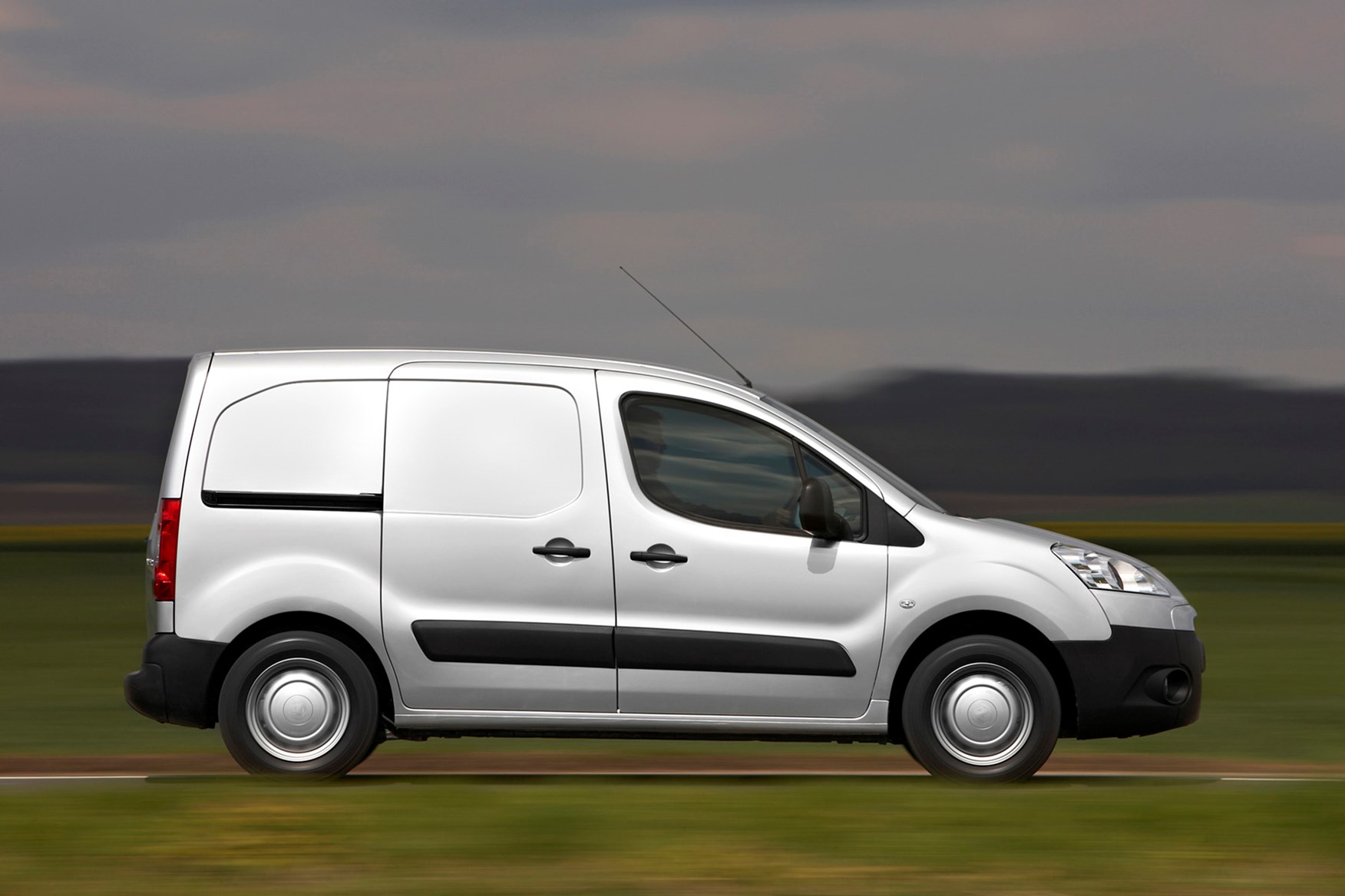 Peugeot Partner van review (2008-on) | Parkers