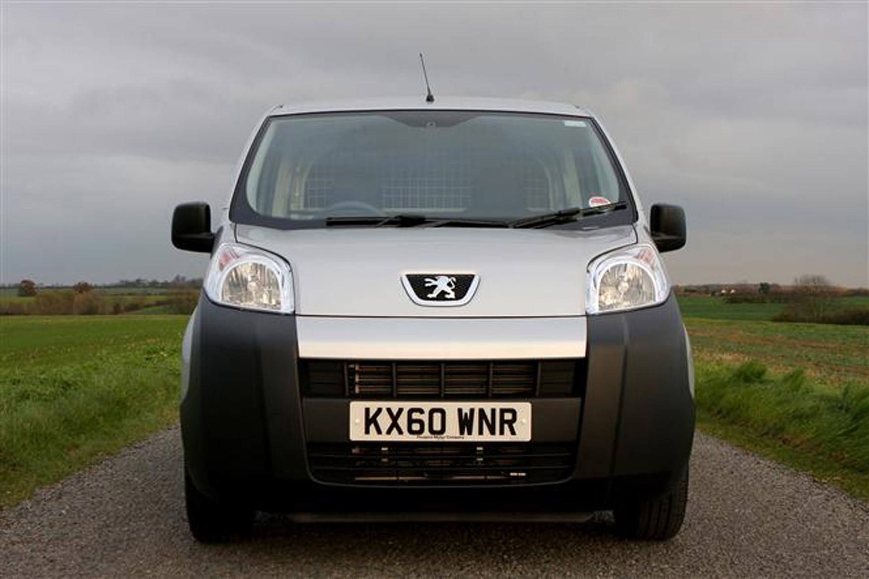 Peugeot Bipper Van Review 2008 2017 Parkers