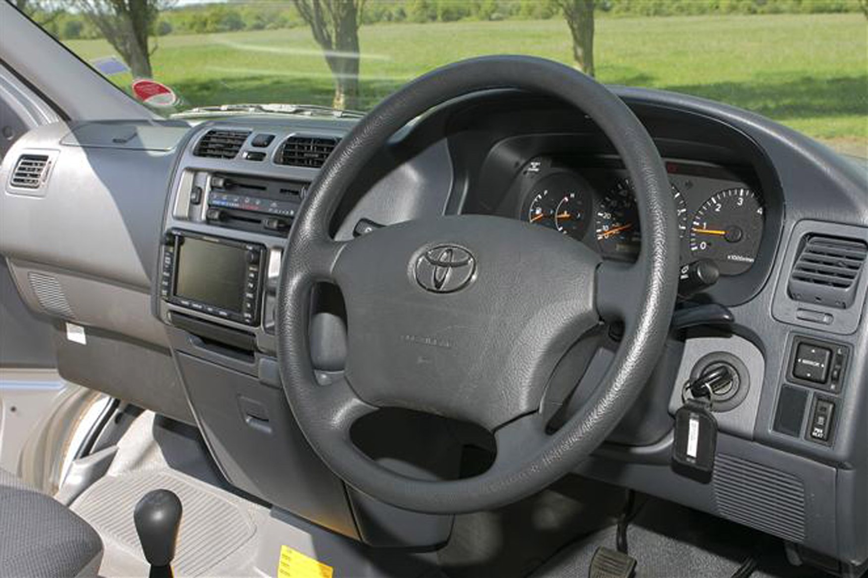 Toyota Hiace review on Parkers Vans - interior