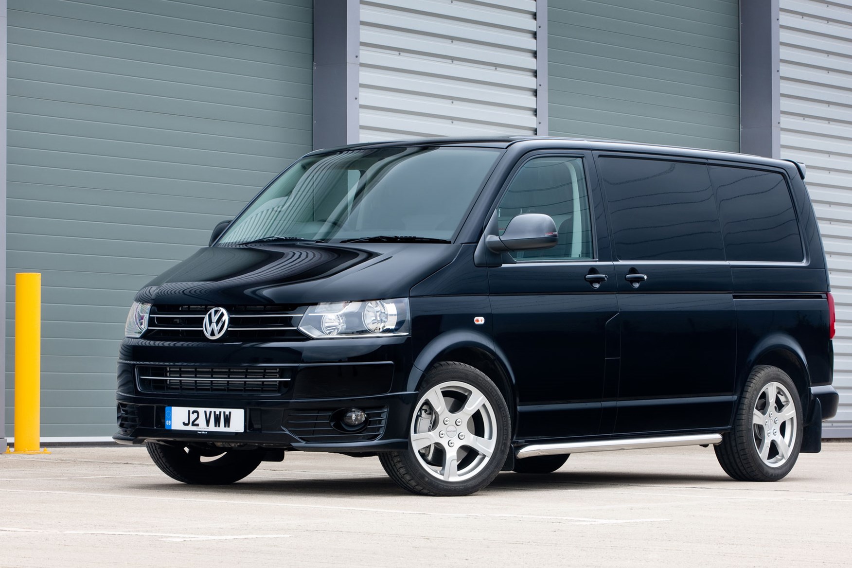 Volkswagen transporter сколько мест