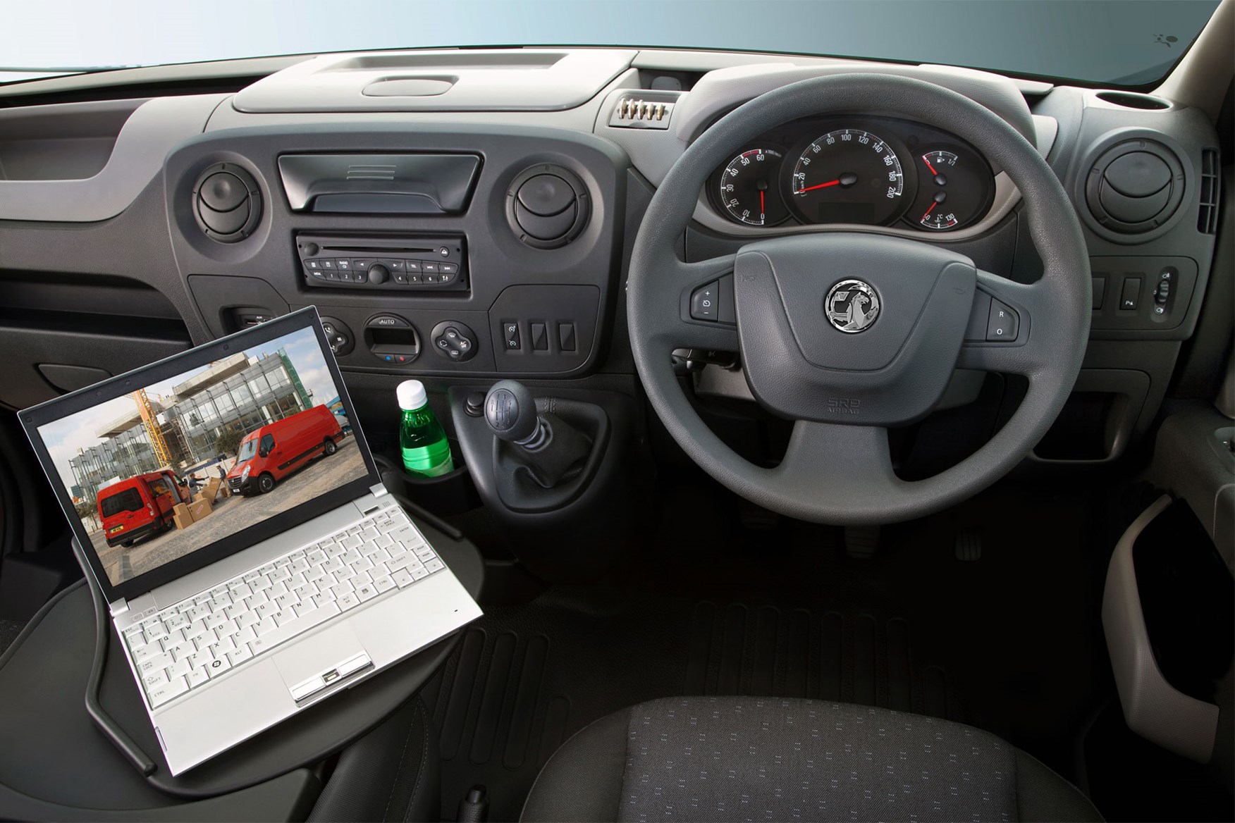 Vauxhall Movano review - original dashboard design, 2010