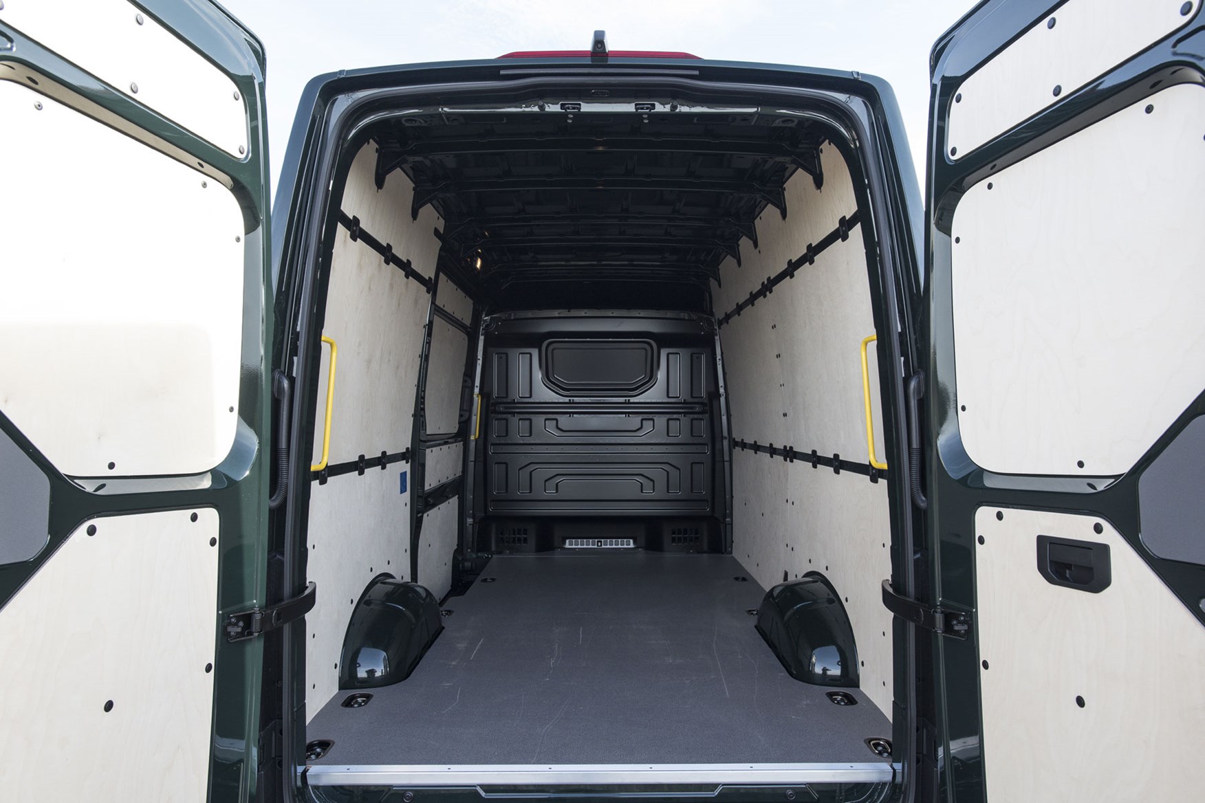 VW Crafter 4Motion review - load area