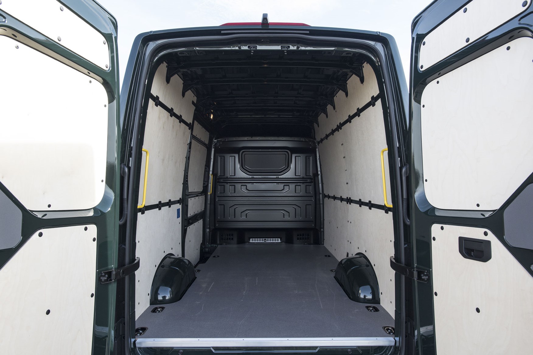 vw crafter rear wheel drive