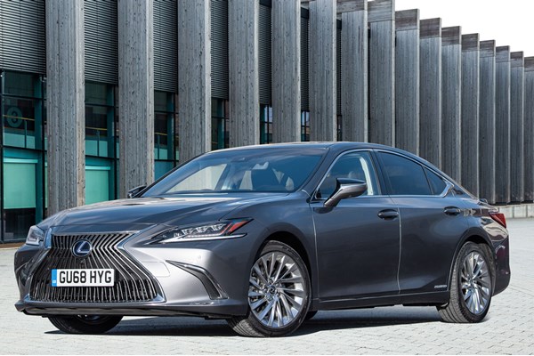 Lexus ES Saloon (19 on) - rated 3.8 out of 5