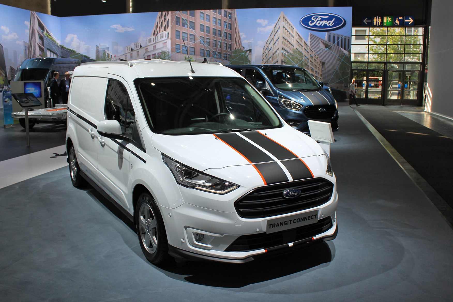ford transit connect sport 2019
