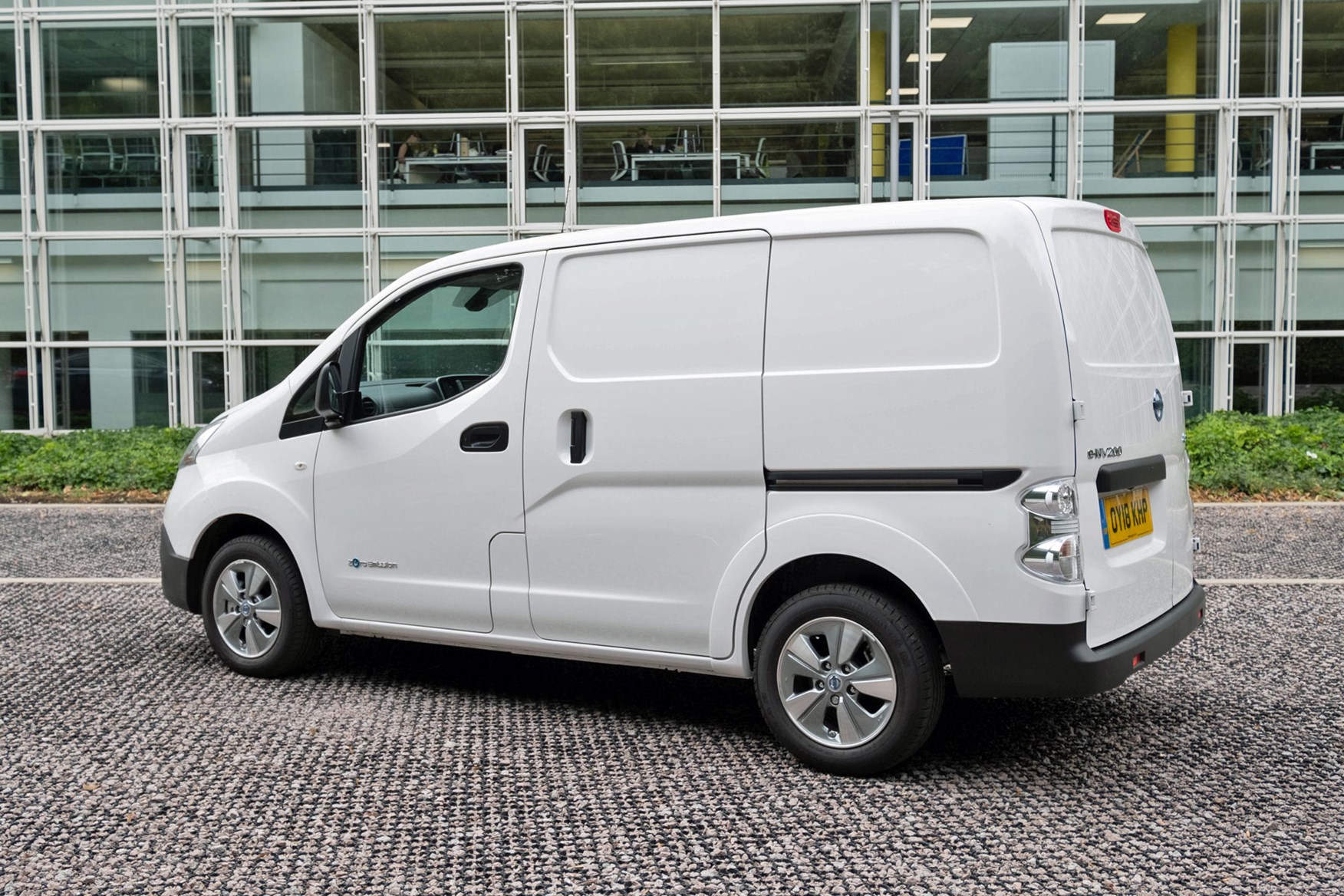 Nissan e nv200 электромобиль