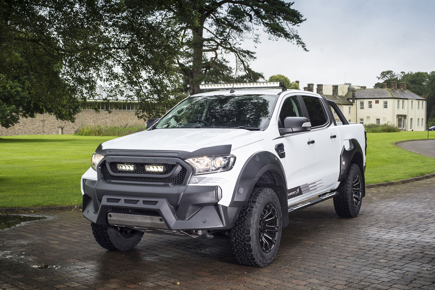 Ford Ranger M Sport Review On Parkers Vans And Pickups Parkers Sexiz Pix