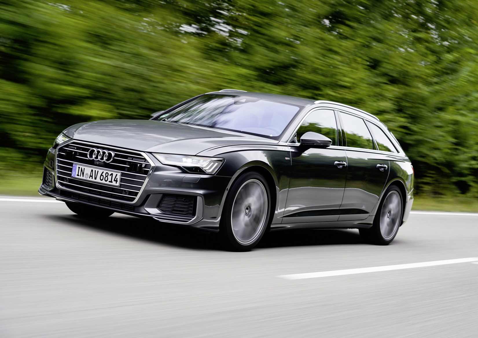 Audi A6 Avant (2018 ) Photos Parkers