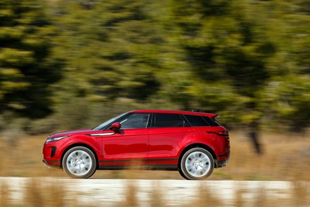 2019 Range Rover Evoque Review Parkers Range Rover Evoque On The Road
