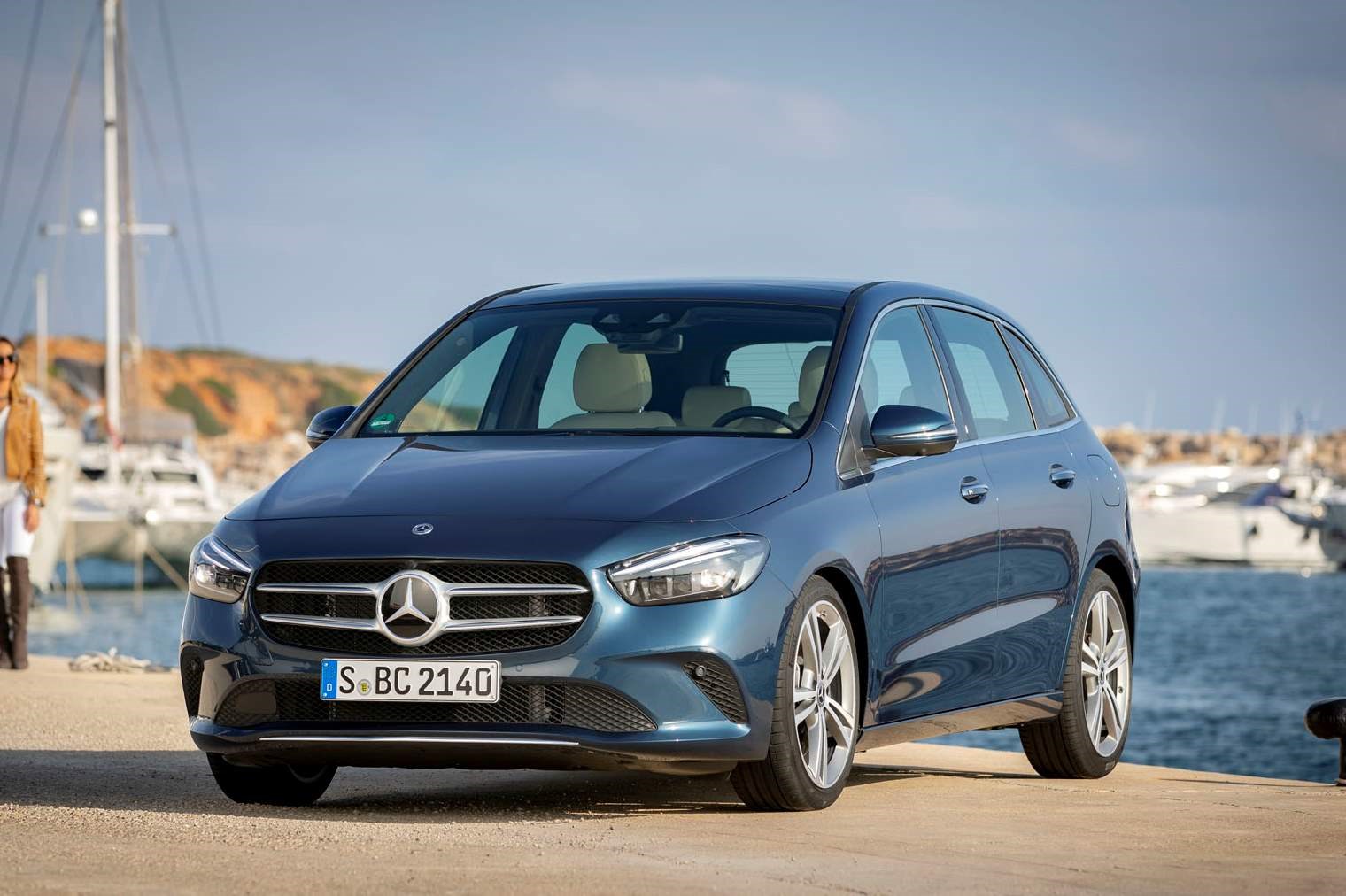 Mercedes-Benz B-Class 2019 Review | Parkers