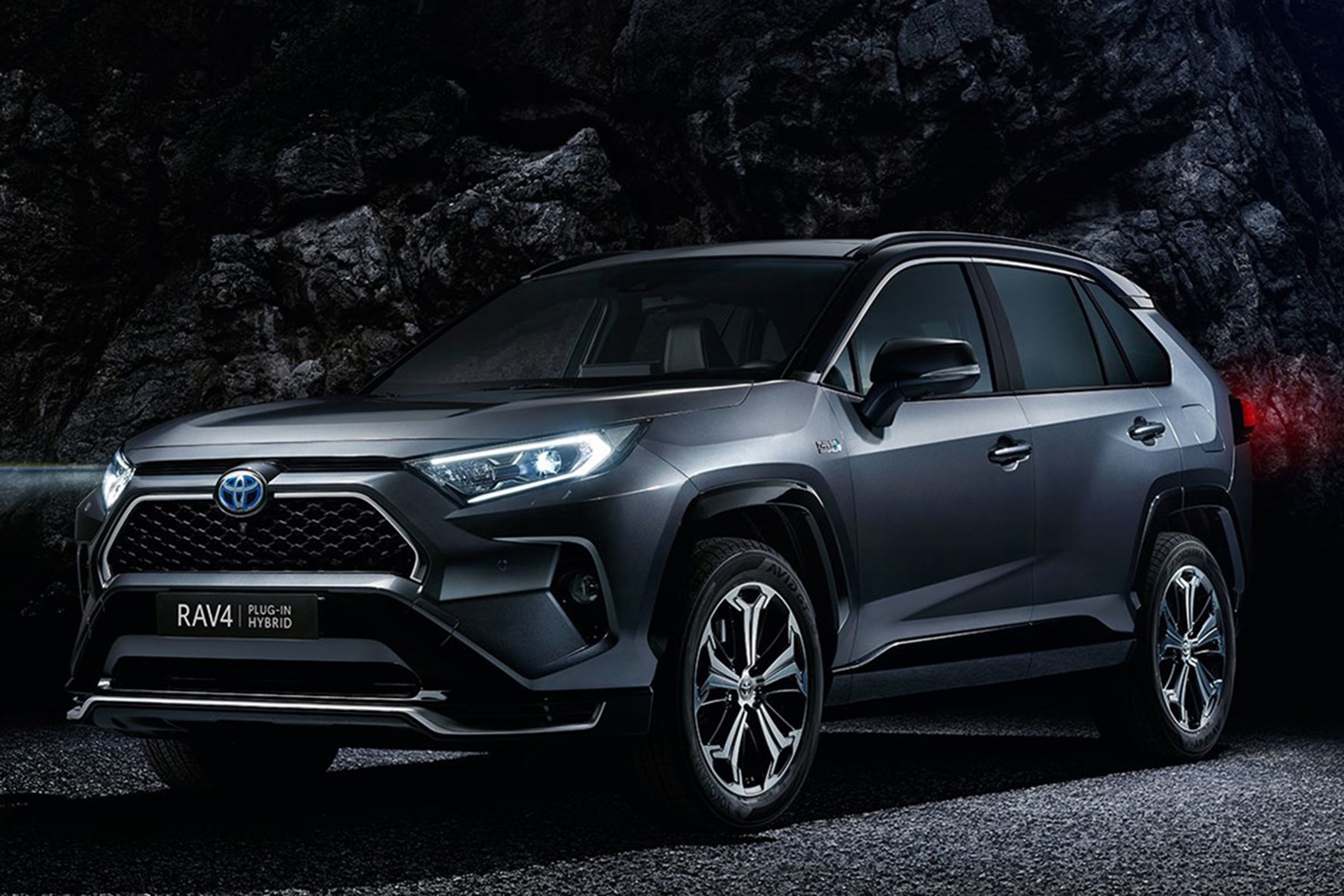 2020-toyota-rav4-plug-in-hybrid-even-more-tax-efficient-parkers