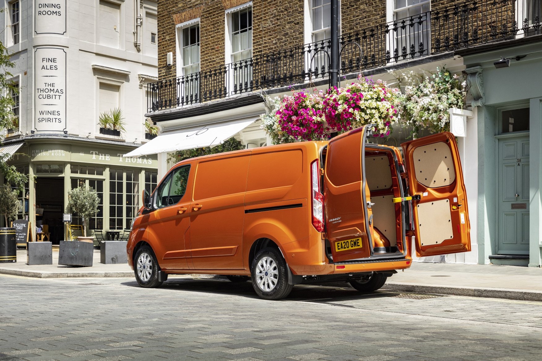 2020 Ford Transit Custom Plug-In Hybrid - doors open