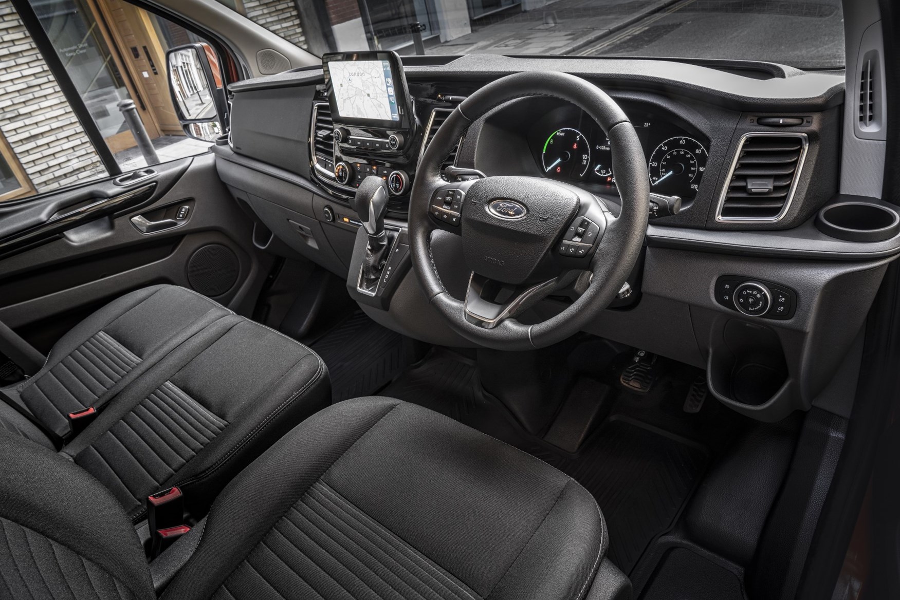 Ford Transit Custom PlugIn Hybrid van review (2022) Parkers